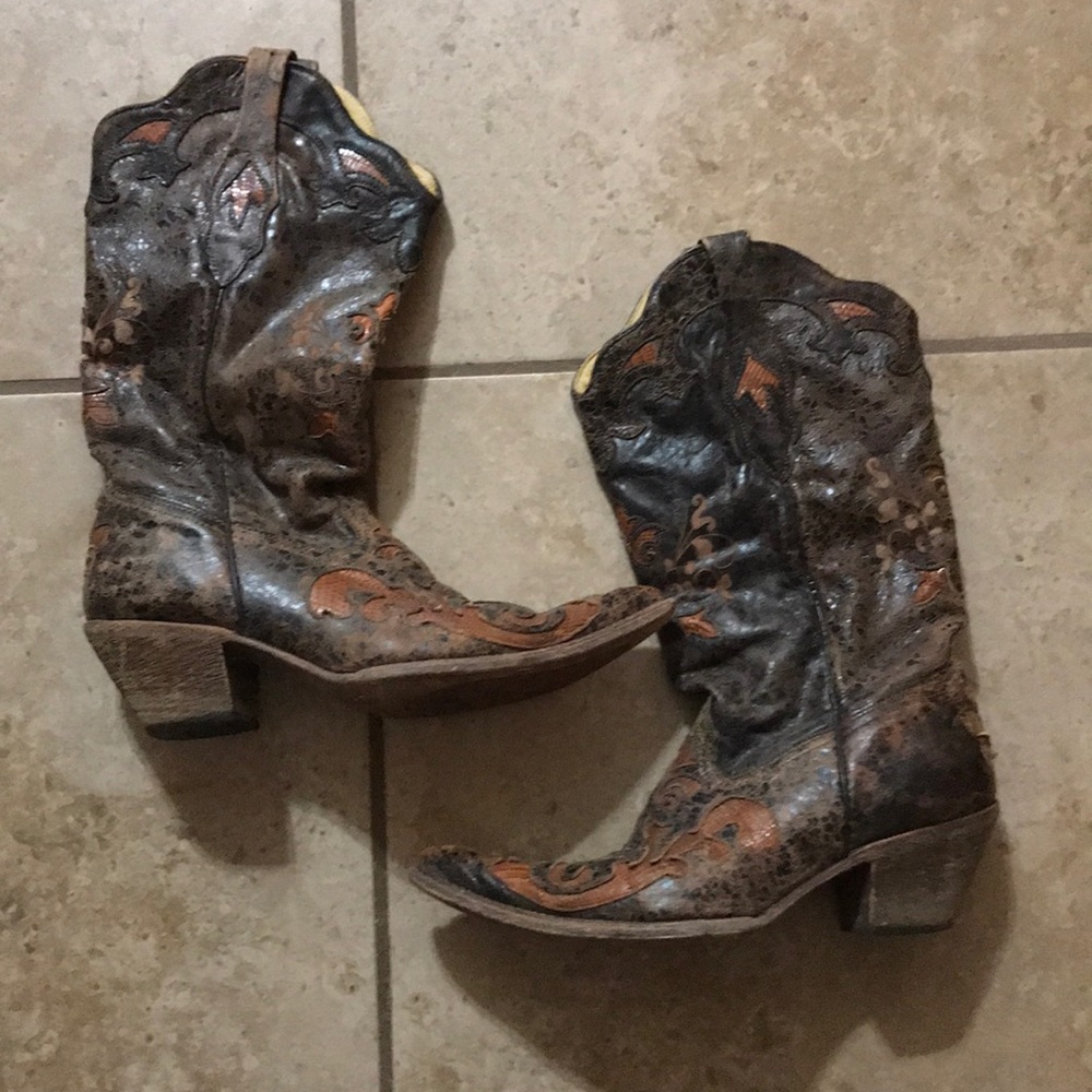 Women’s corral boots
